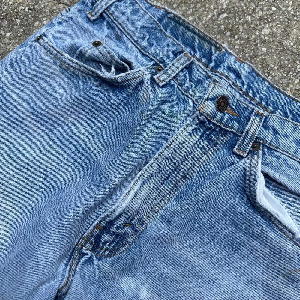 Vintage 80s Levi's 540 Light blue Distressed jeans Size 31x31